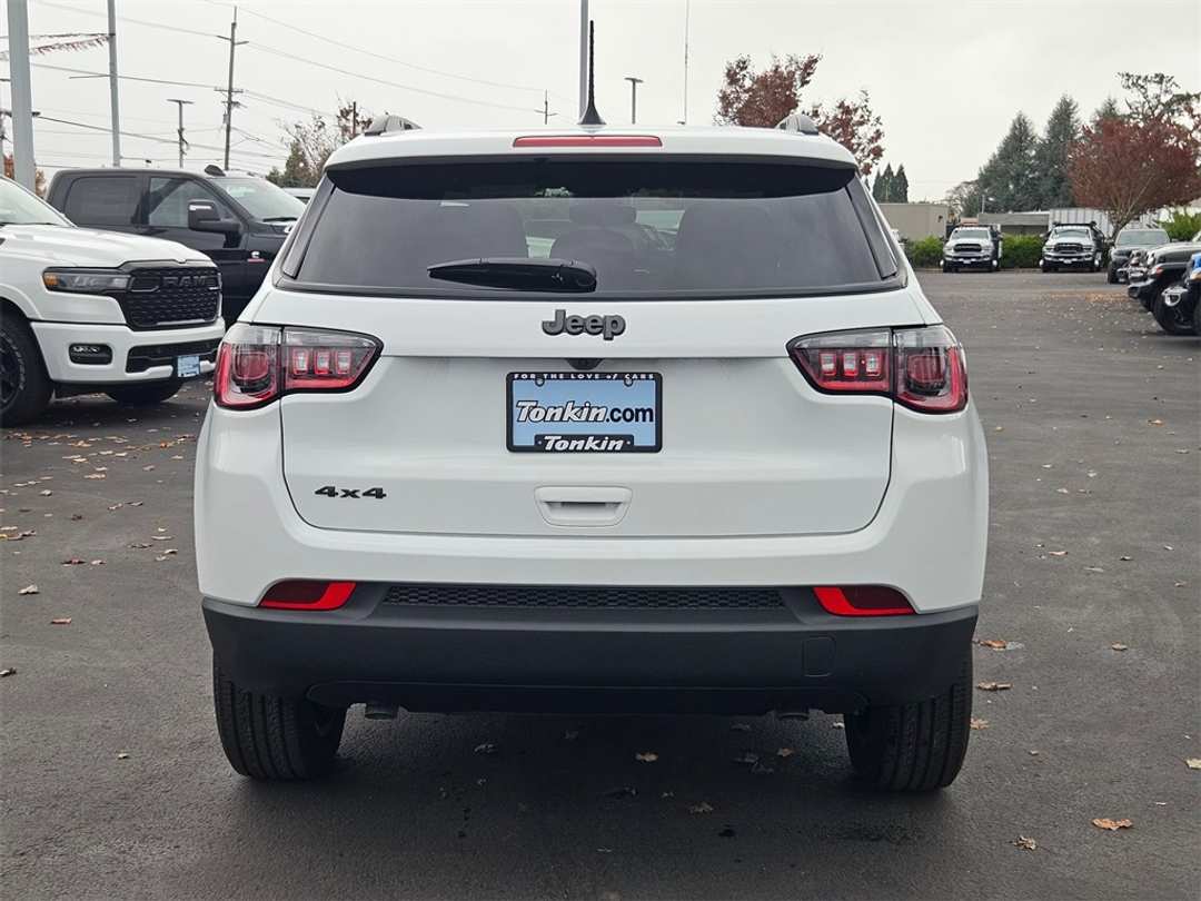 2026 Jeep Compass Latitude - Image 5