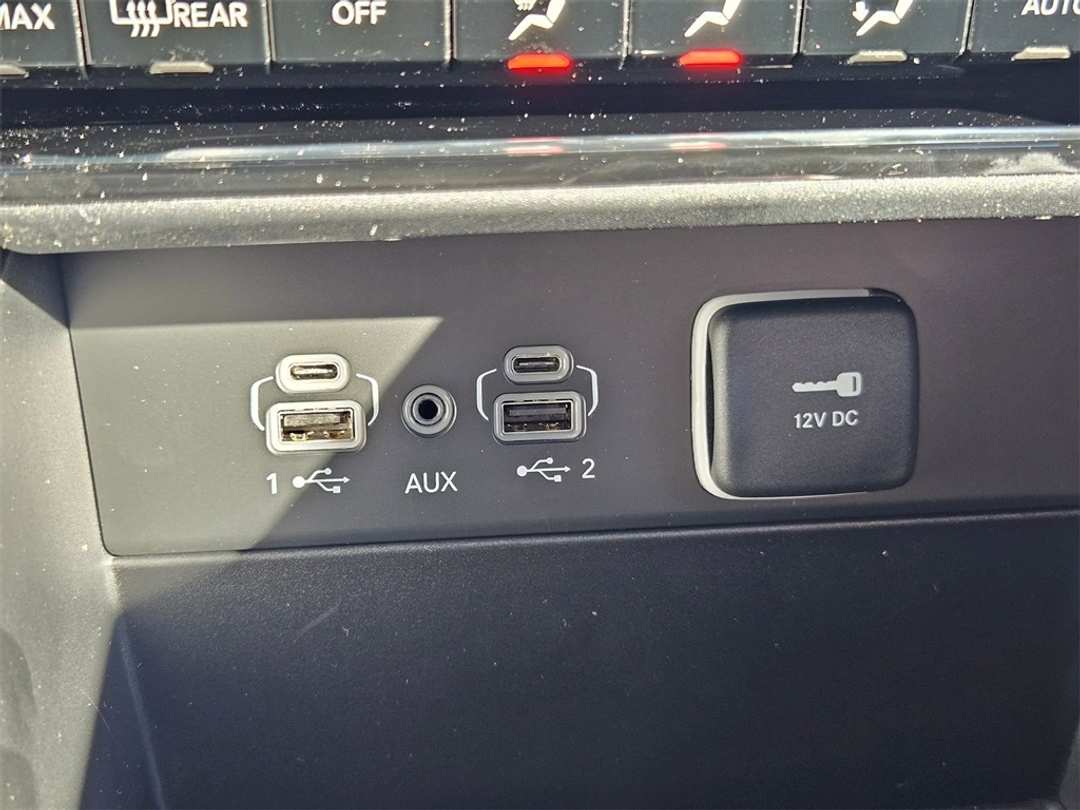 2025 Jeep Grand Cherokee Limited - Image 25