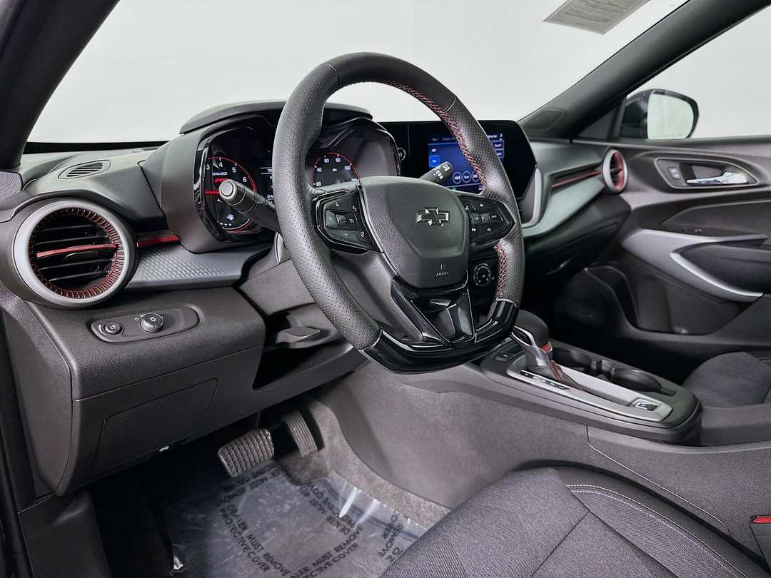 2025 Chevrolet Trax 1RS - Image 10