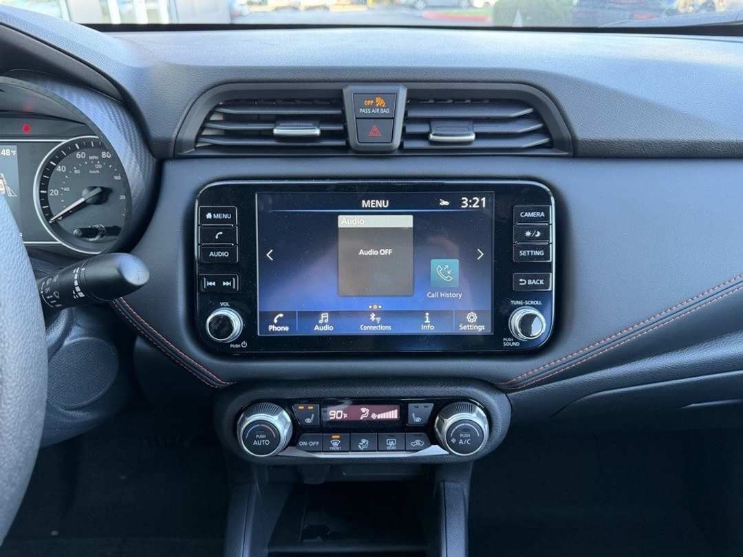 2025 Nissan Versa 1.6 SR - Image 19