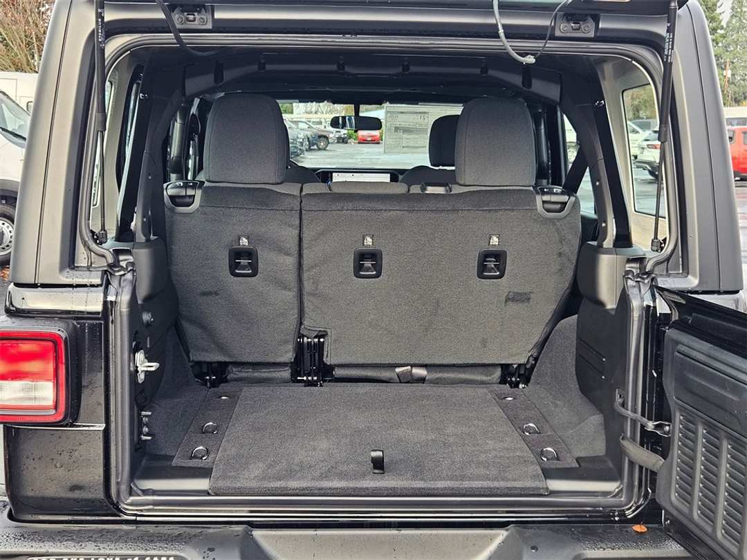 2026 Jeep Wrangler Sport - Image 29