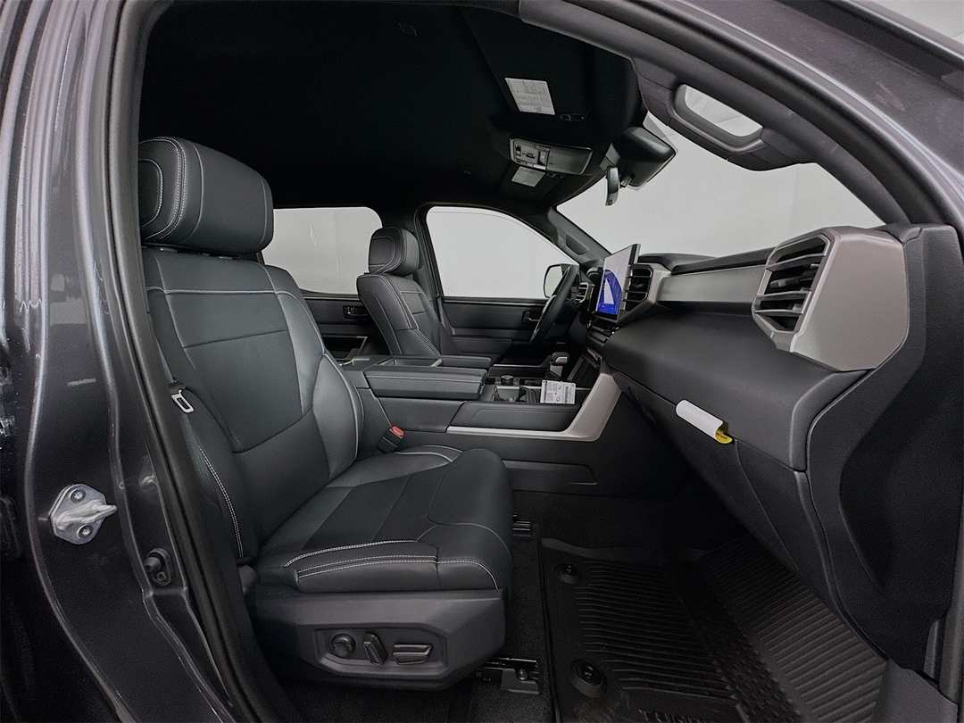 2026 Toyota Tundra Limited - Image 28