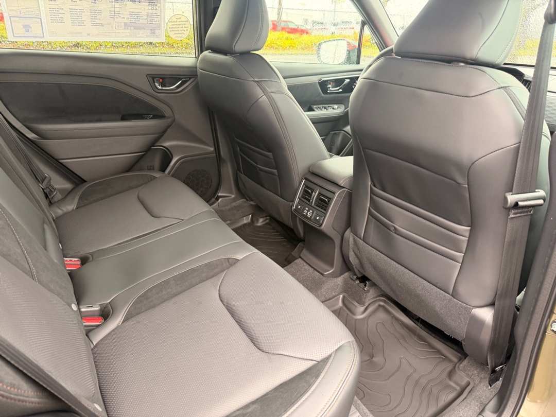 2026 Subaru Forester Touring - Image 24