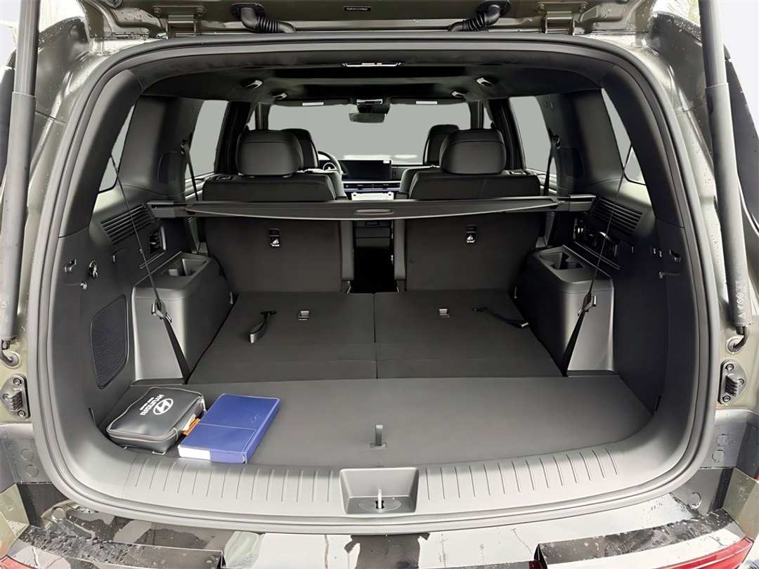 2026 Hyundai Santa Fe Calligraphy - Image 11