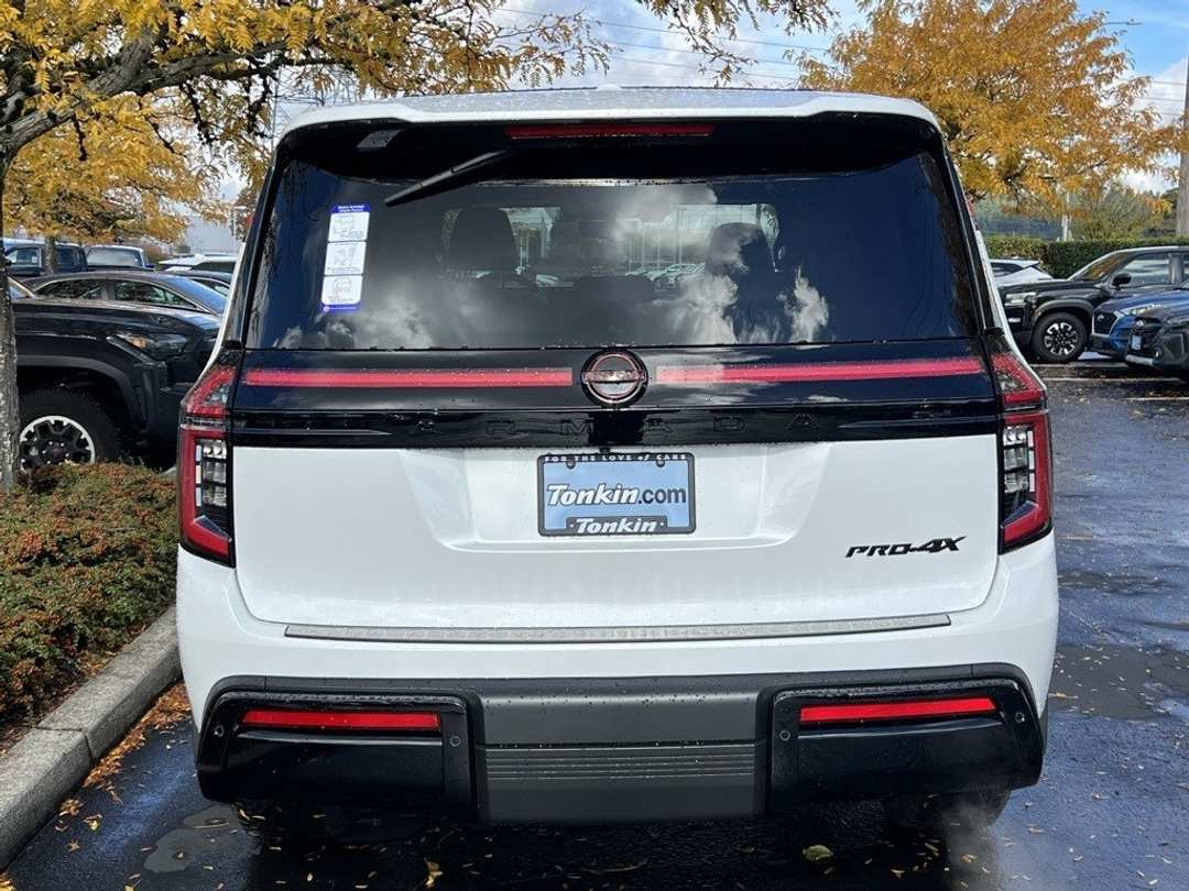 2026 Nissan Armada PRO4X - Image 5