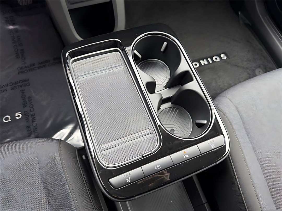 2026 Hyundai Ioniq 5 SE - Image 25