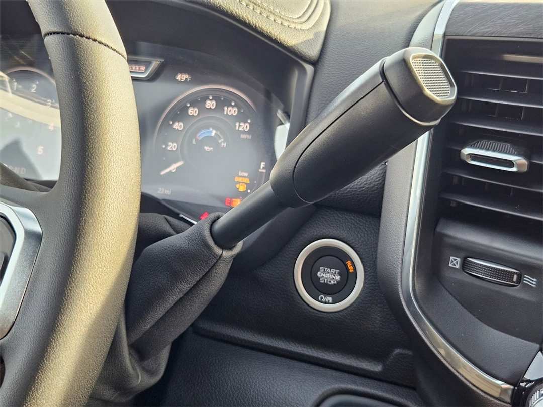 2026 Ram 2500 Laramie - Image 18