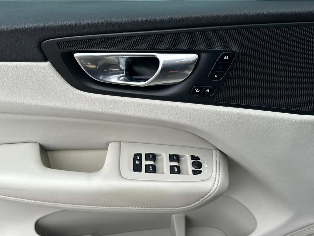 2023 Volvo Xc60 B5 Plus Bright Theme - Image 10