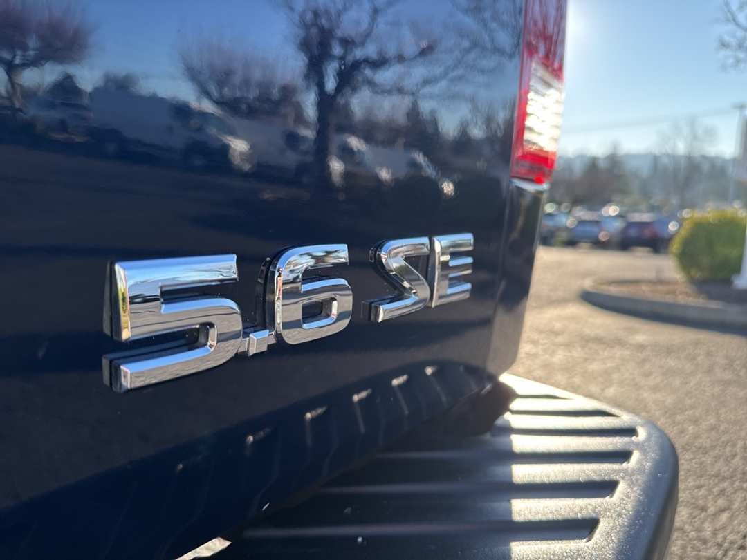 2007 Nissan Titan SE - Image 11