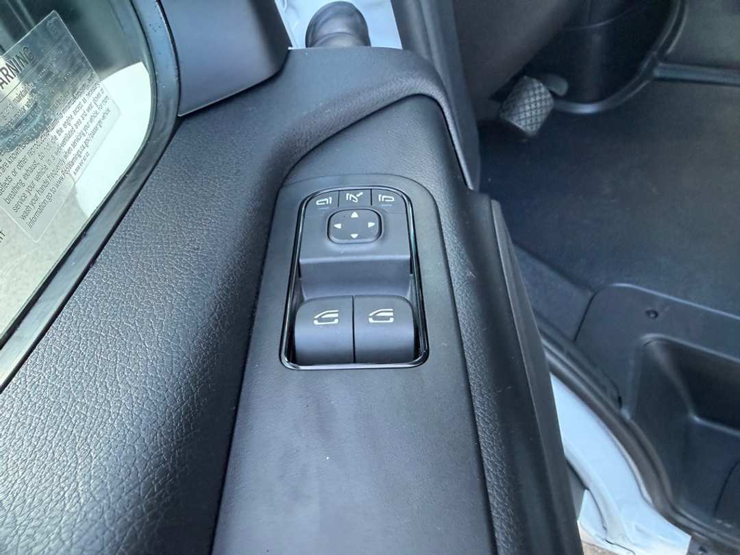 2026 Mercedes-Benz Sprinter 2500 Cargo 170 WB - Image 23