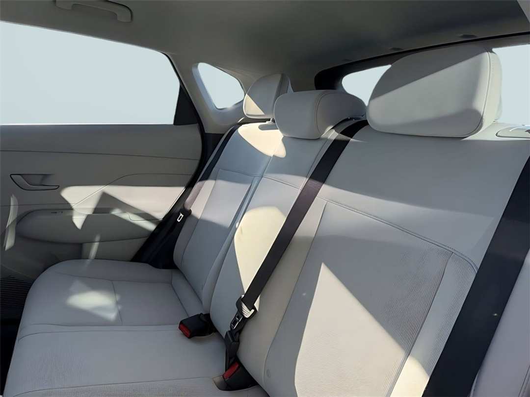 2026 Hyundai Kona SE - Image 29