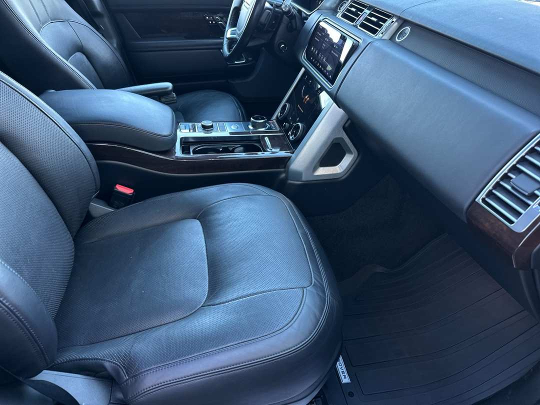 2020 Land Rover Range Rover HSE - Image 15