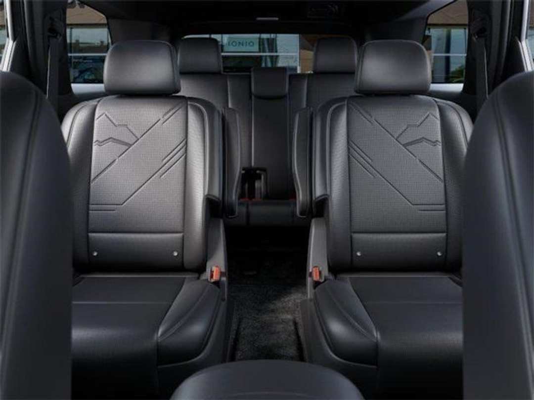 2026 Hyundai Palisade XRT Pro - Image 12