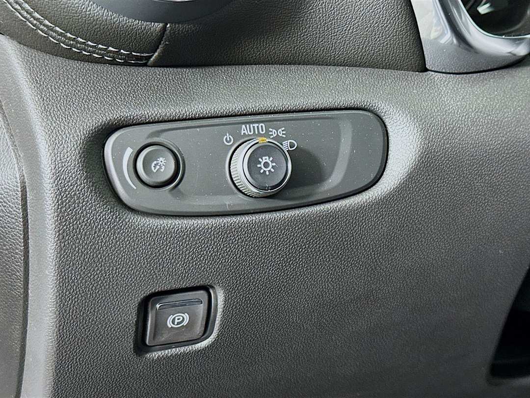 2025 Chevrolet Blazer LT - Image 11