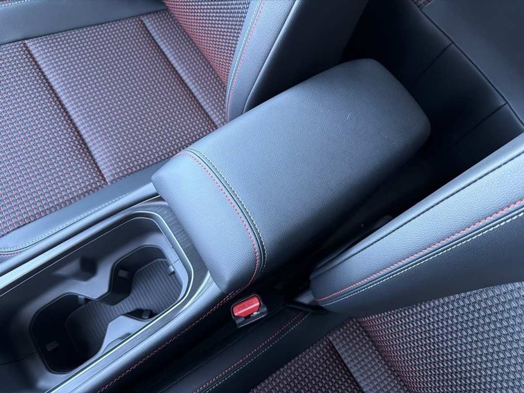 2026 Nissan Kicks SR - Image 30