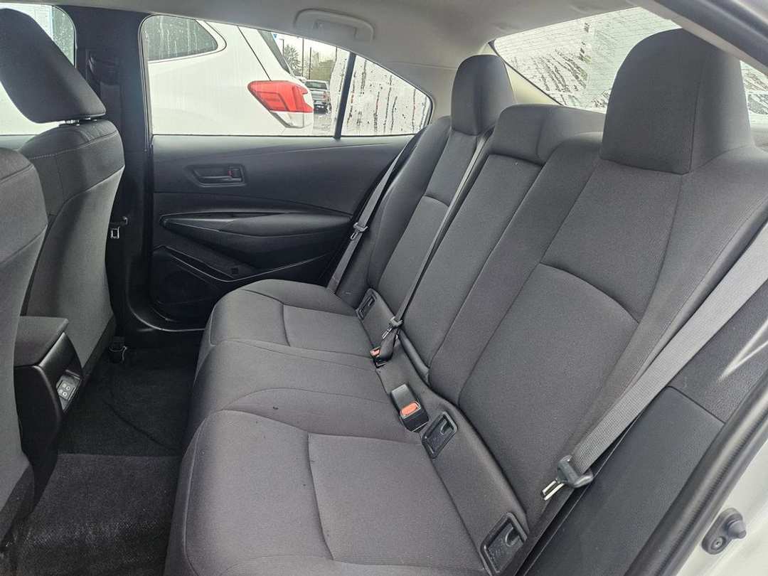 2025 Toyota Corolla LE - Image 27