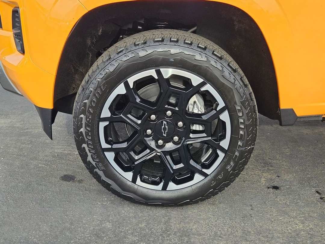 2026 Chevrolet Colorado Z71 - Image 42