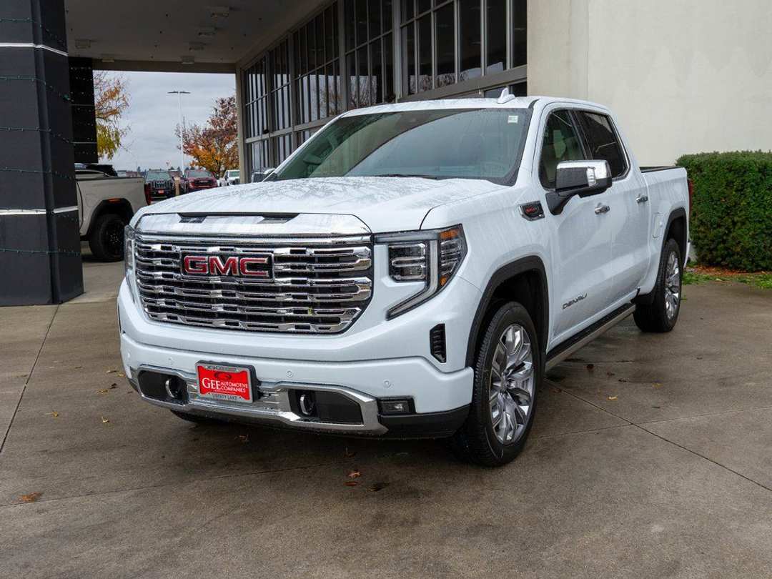 2026 GMC Sierra 1500 Denali - Image 3