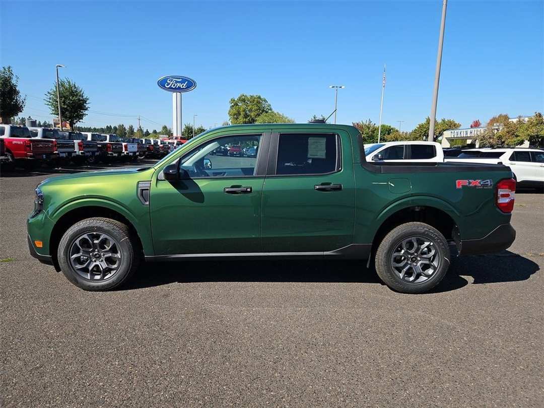 2025 Ford Maverick XLT - Image 2
