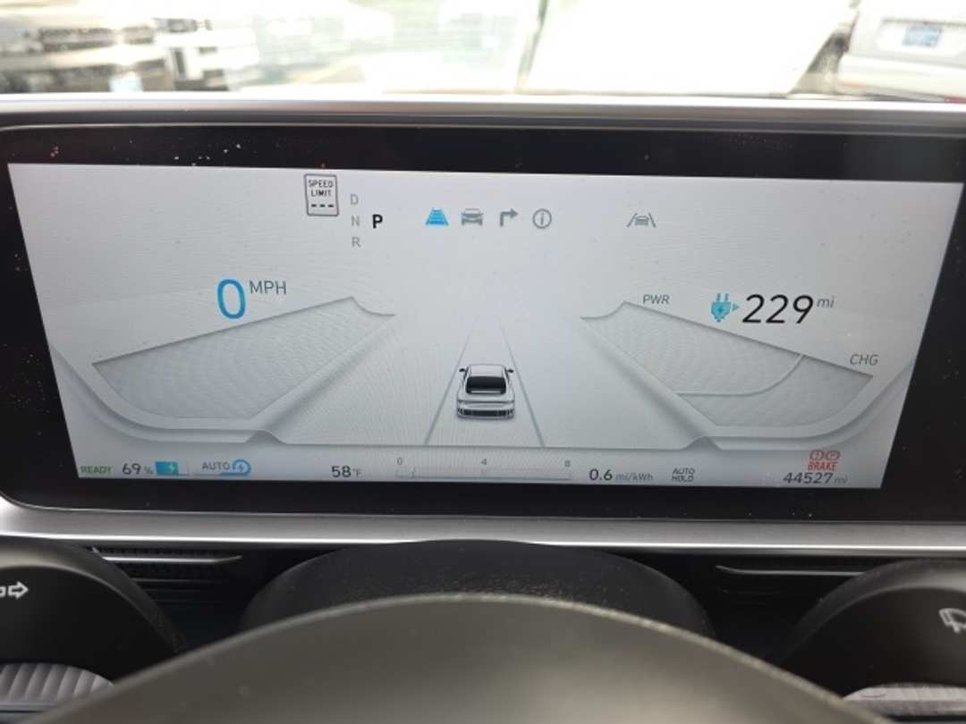 2024 Hyundai Ioniq 6 SE - Image 14