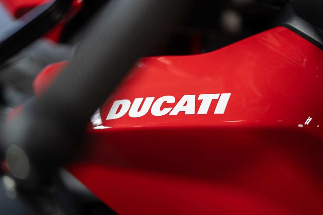2025 Ducati Hypermotard 950 - Image 4