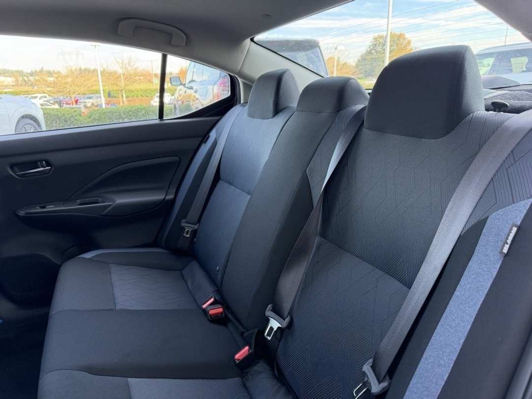 2025 Nissan Versa 1.6 SV - Image 34