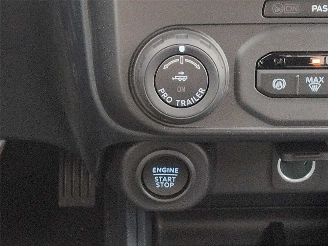 2026 Ford Maverick Lariat - Image 16