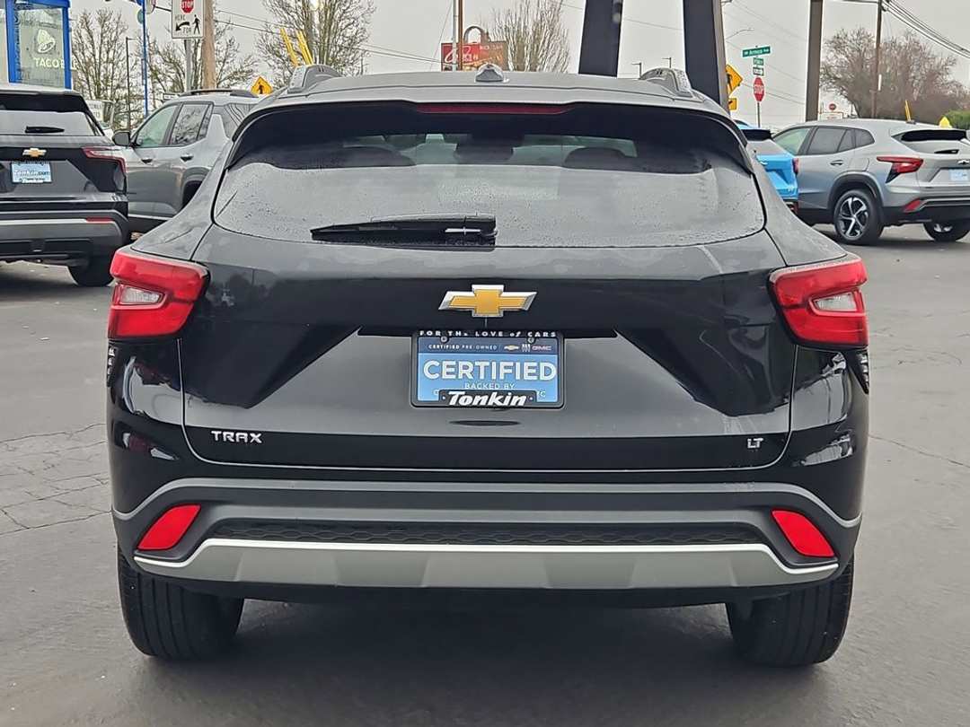 2025 Chevrolet Trax LT - Image 5