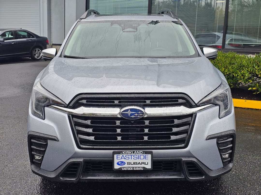 2023 Subaru Ascent Limited - Image 2