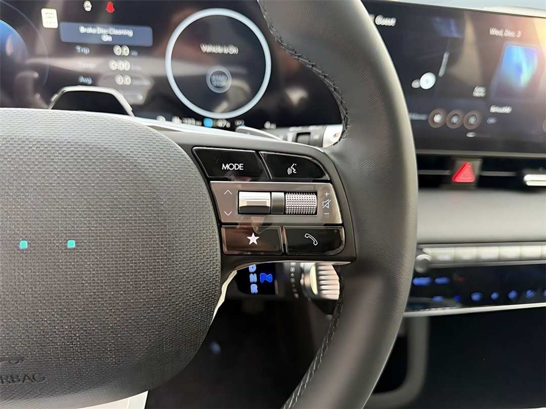 2026 Hyundai Ioniq 5 Limited - Image 17