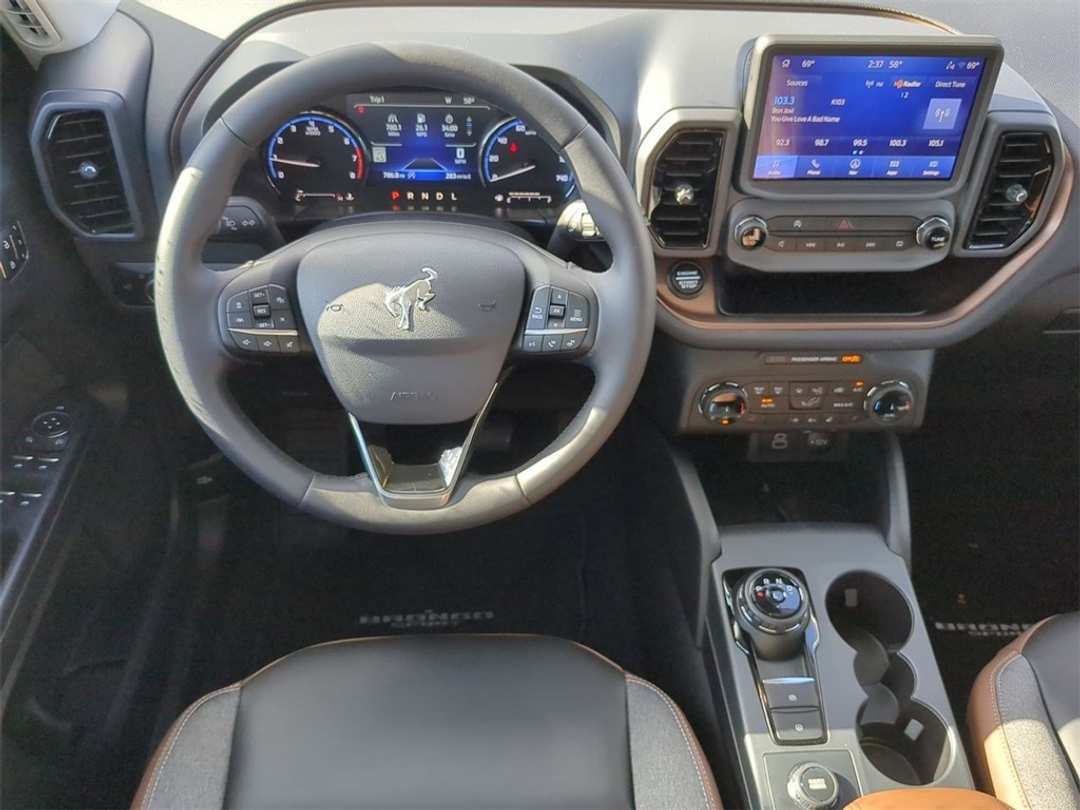 2024 Ford Bronco Sport Outer Banks - Image 23