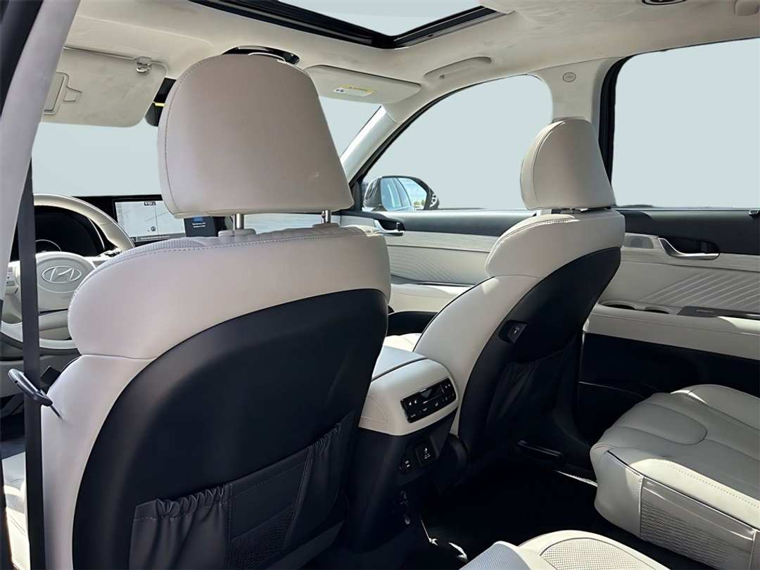 2025 Hyundai Palisade Calligraphy - Image 22