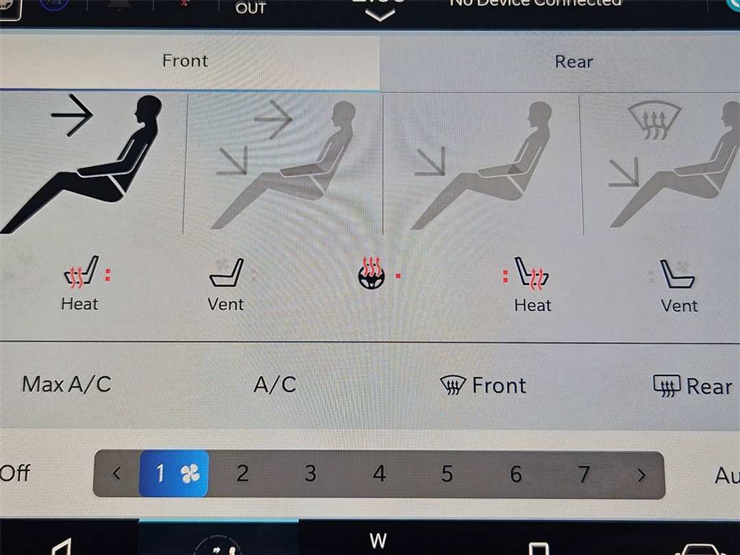 2026 Chrysler Pacifica Limited - Image 23