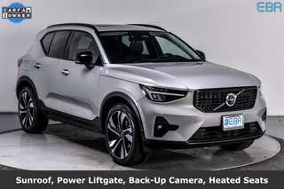 2025 Volvo Xc40 B5 Plus Dark Theme