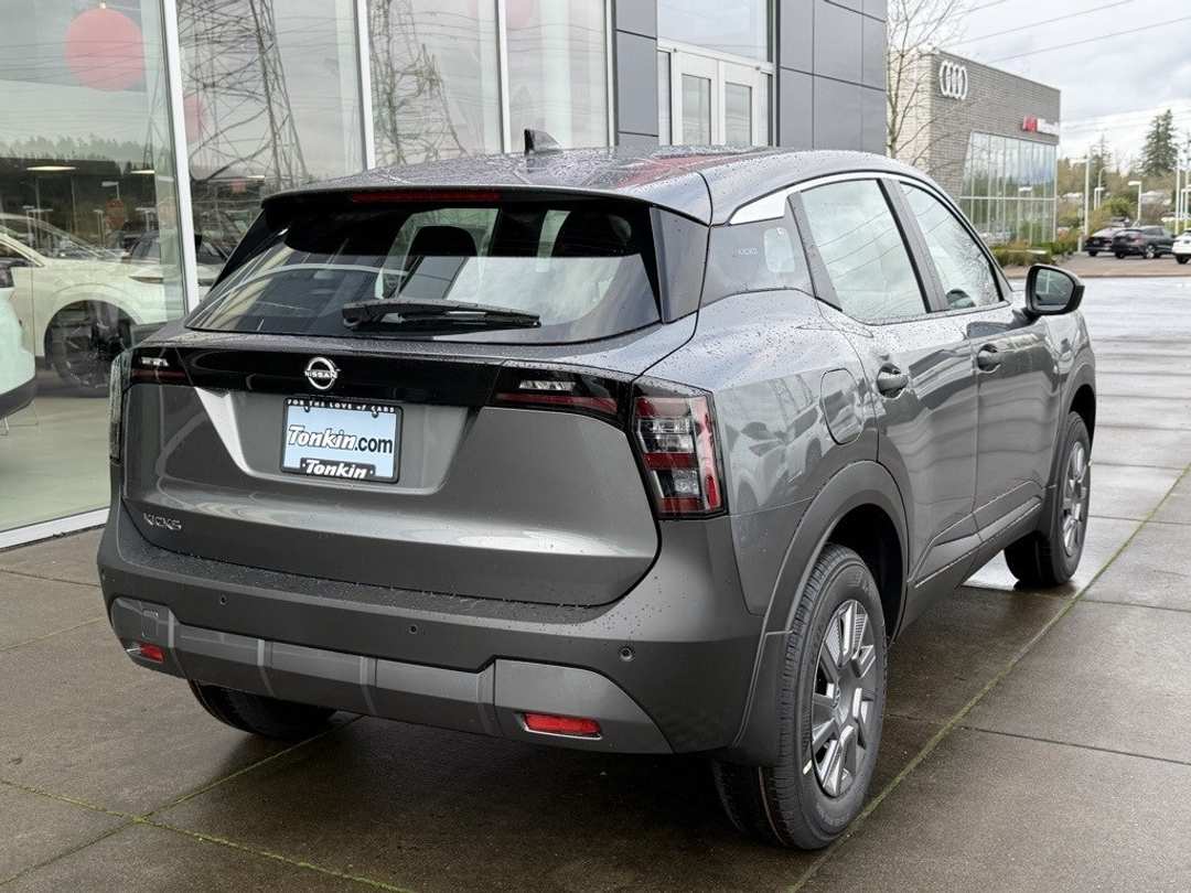 2026 Nissan Kicks S - Image 7