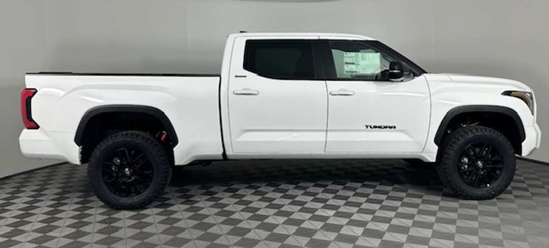 Toyota Tundra - Image 4