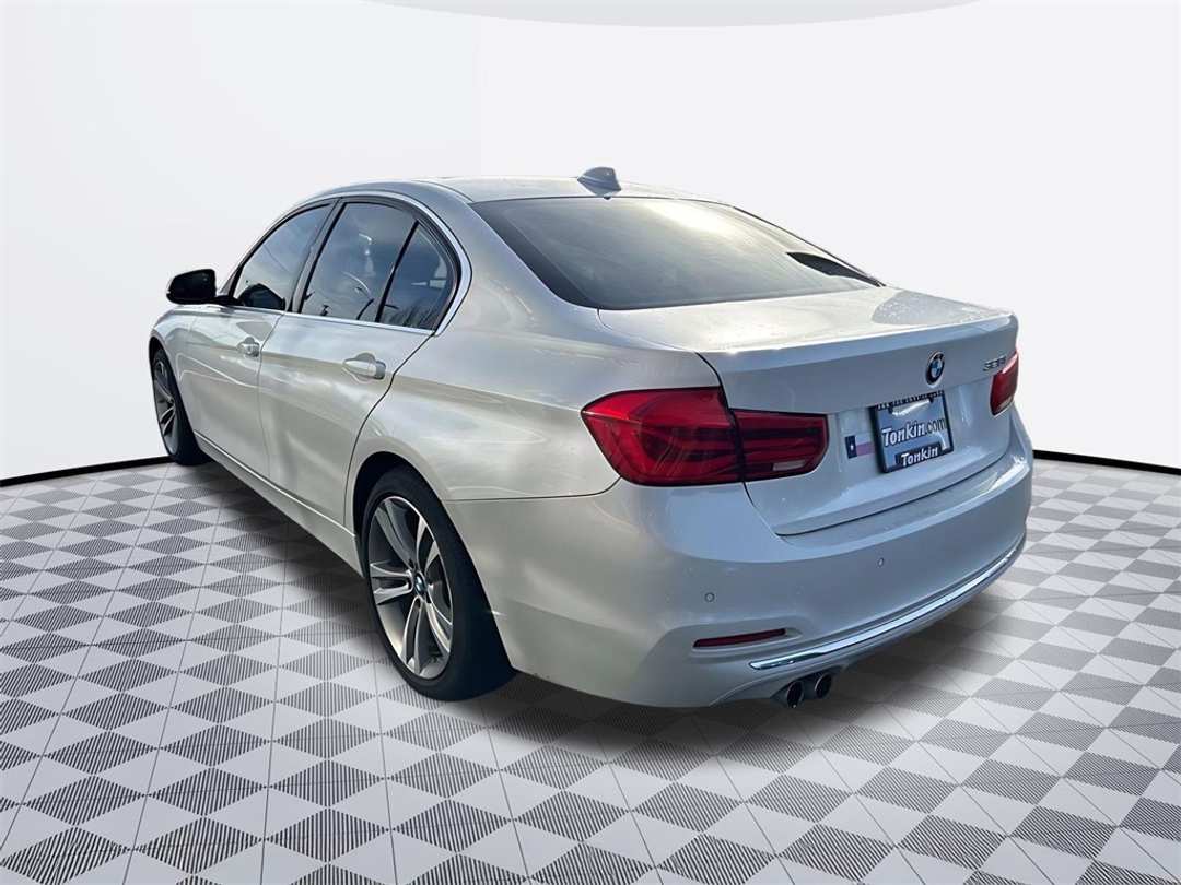 2016 BMW 3 Series 328i - Image 5