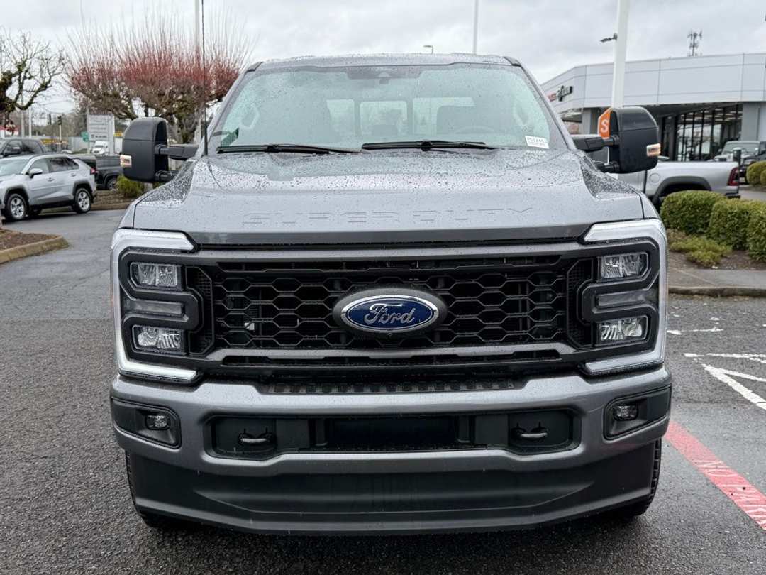 2024 Ford F-350Sd Lariat - Image 3