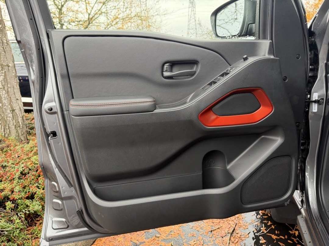 2026 Nissan Frontier PRO4X - Image 11