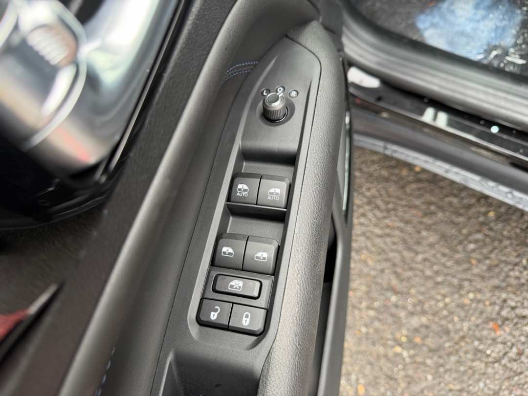 2026 Jeep Compass Latitude - Image 15