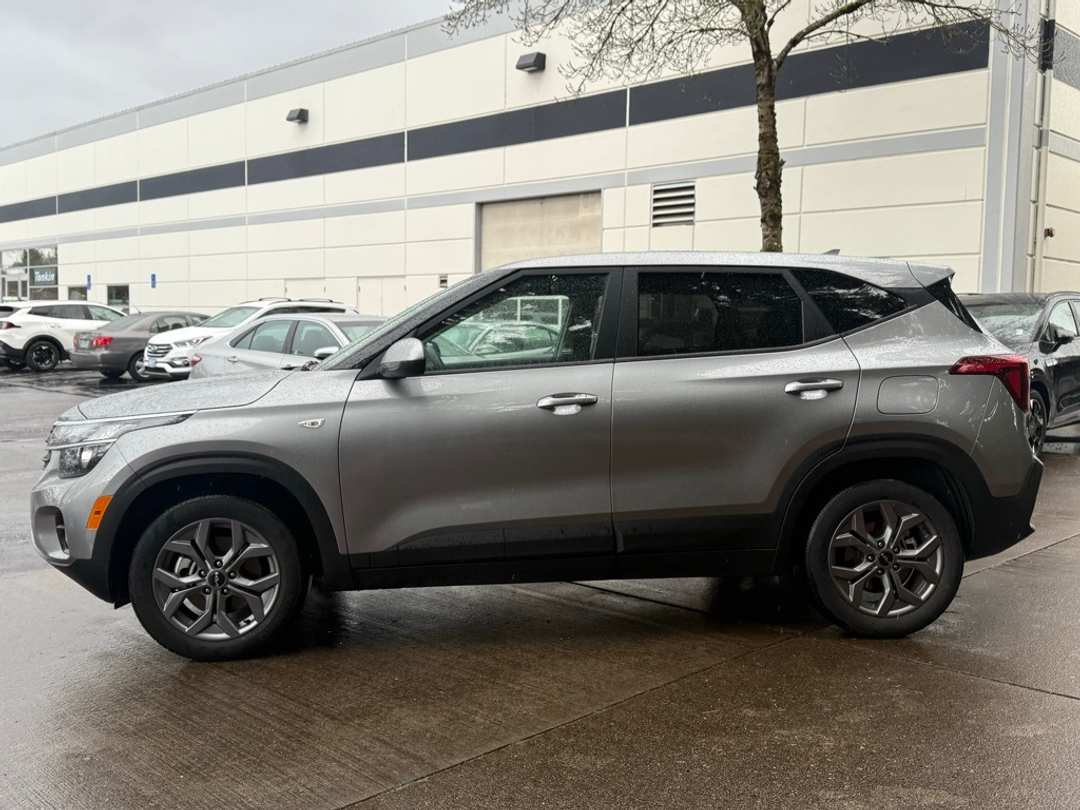 2024 Kia Seltos LX - Image 5