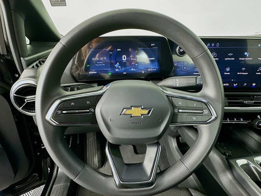 2026 Chevrolet Equinox Ev LT - Image 11