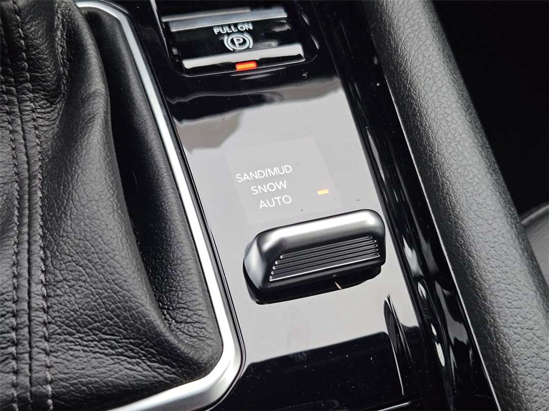 2026 Jeep Compass Limited - Image 25