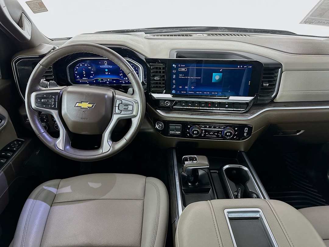 2022 Chevrolet Silverado 1500 LTZ - Image 24