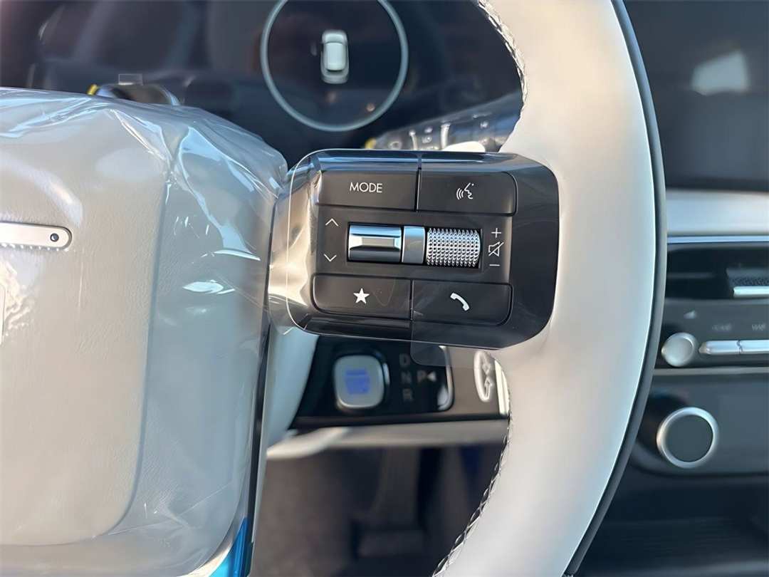 2026 Hyundai Palisade Calligraphy - Image 25