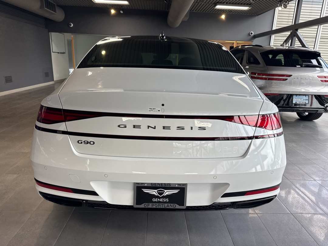 2026 Genesis G90 3.5T eSC - Image 6