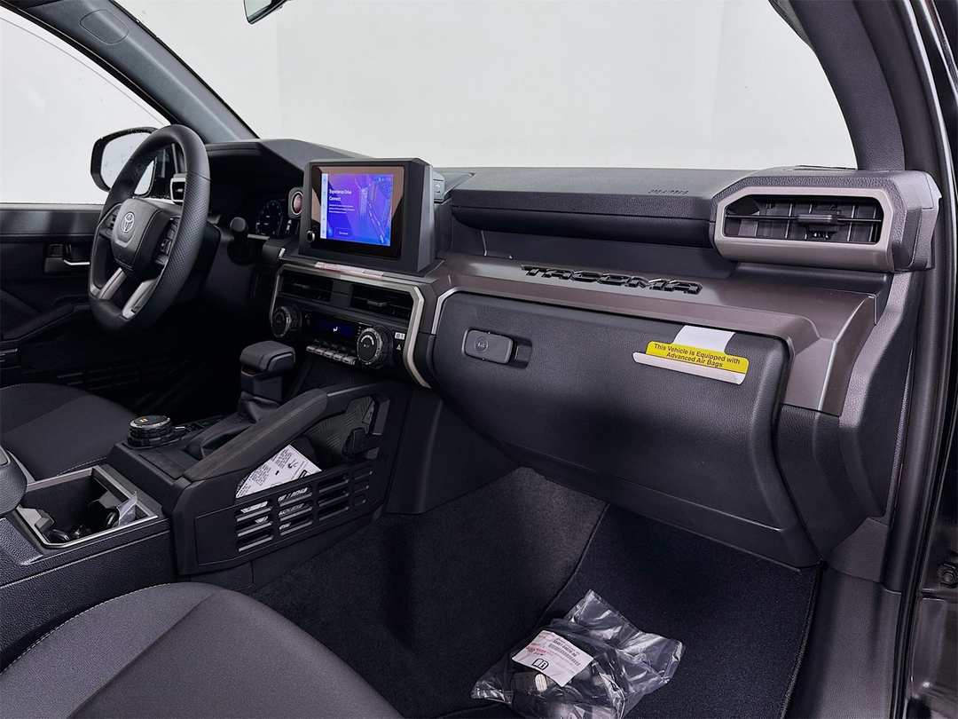 2026 Toyota Tacoma TRD Sport - Image 28