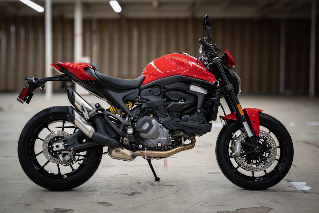 2024 Ducati Monster + - Image 4