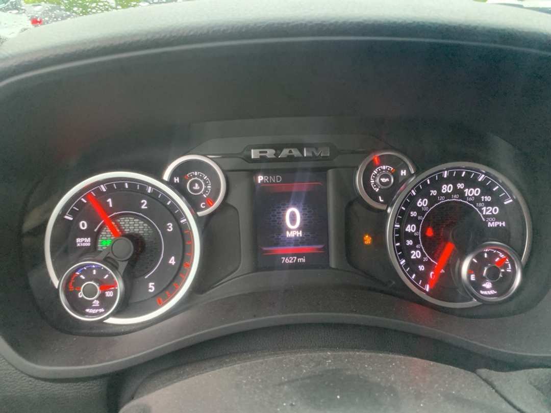 2025 Ram 2500 Tradesman - Image 17