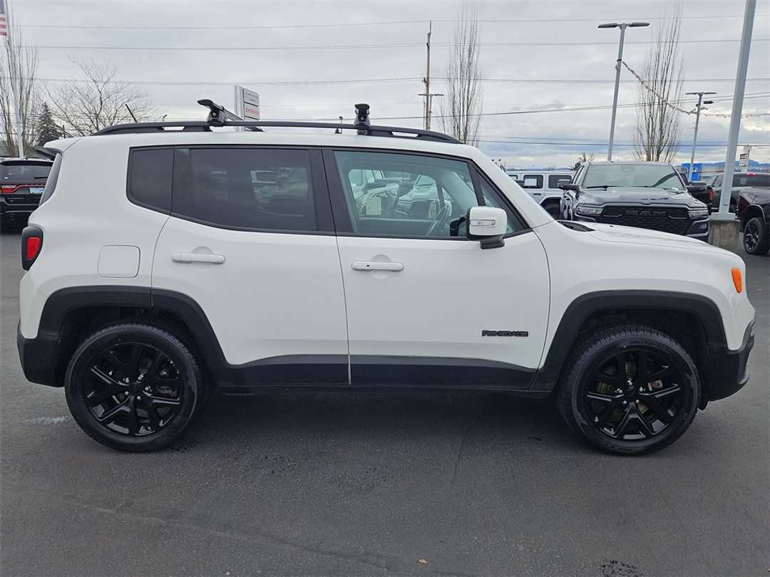 2017 Jeep Renegade Altitude - Image 7